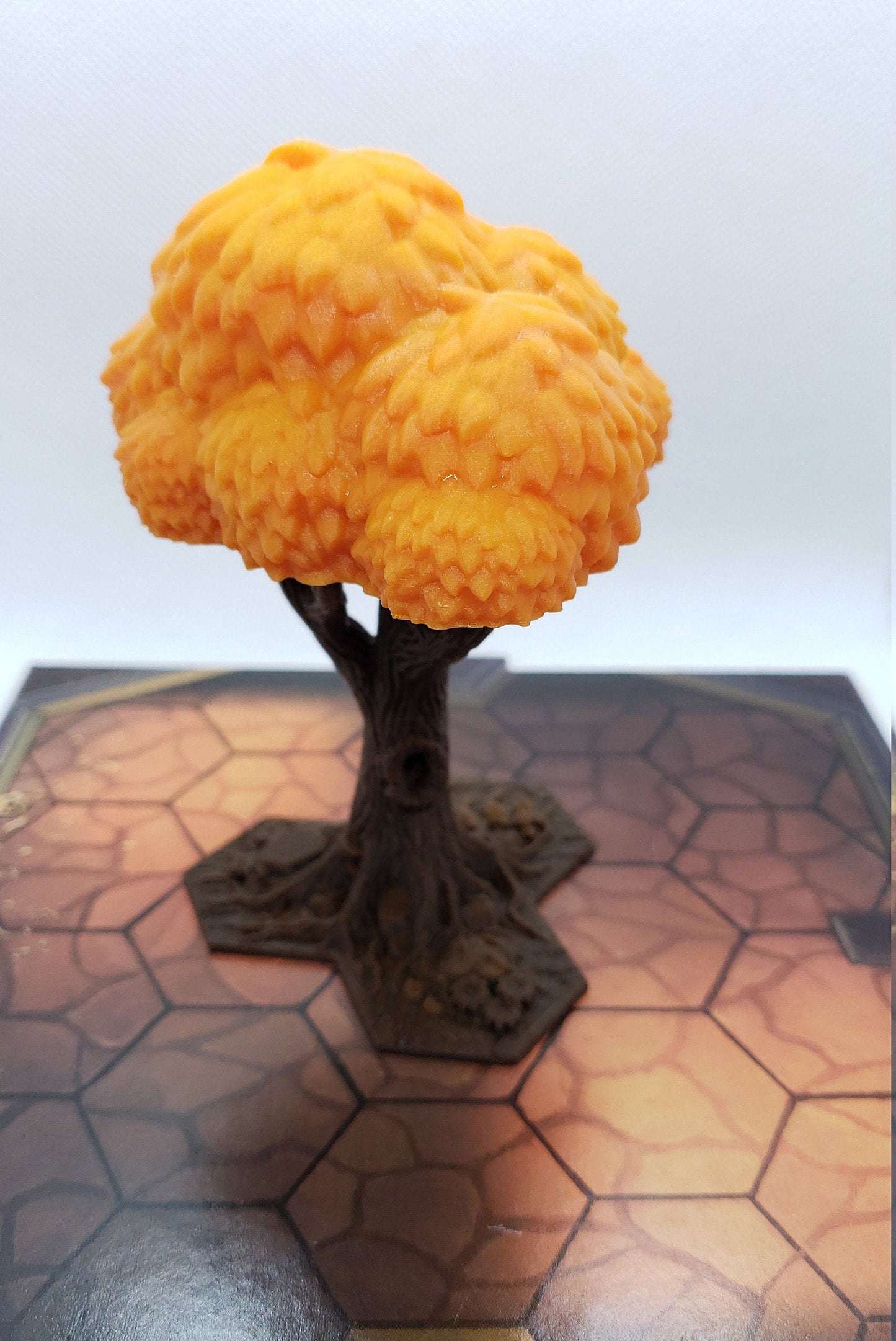 Gloomhaven Tree - with color changing "autumn" leaves