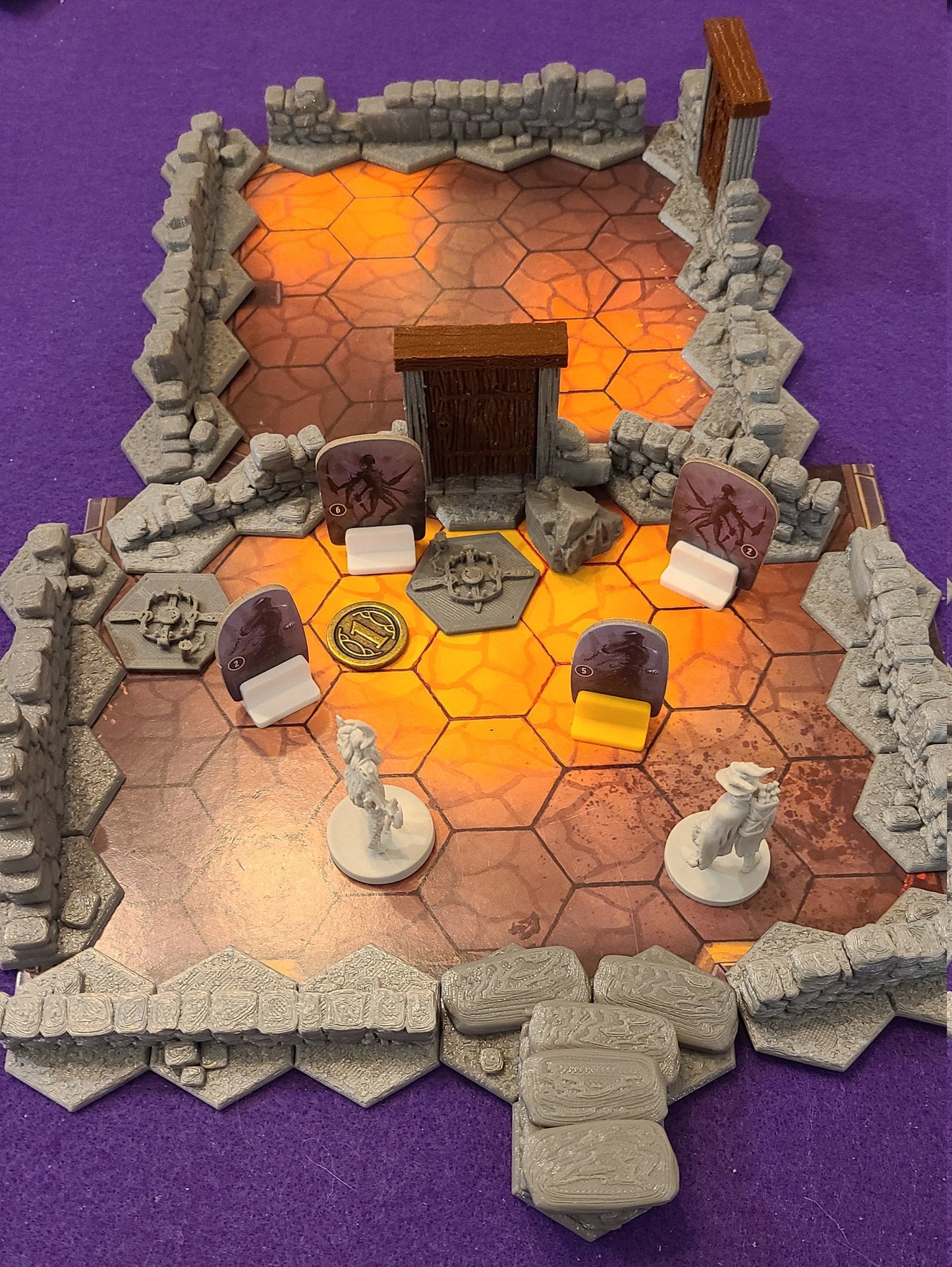 Sandstone Walls - Compatible with Gloomhaven, Frosthaven, Jaws of the Lion, Pathfinder, hex base miniatures