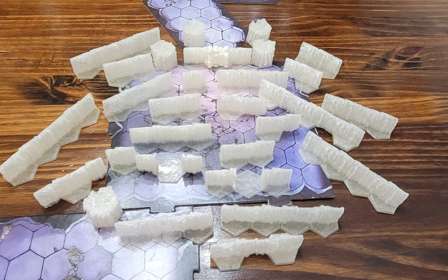 Ice Walls - Compatible with Gloomhaven, Frosthaven, Jaws of the Lion, D&D, Pathfinder, hex base miniatures